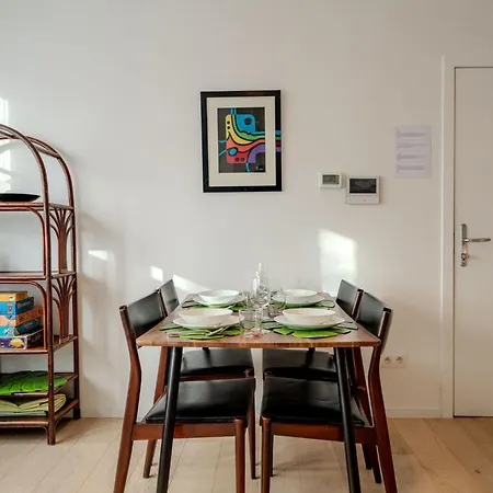 アパート Out Of Office With Terrace By Interhome *